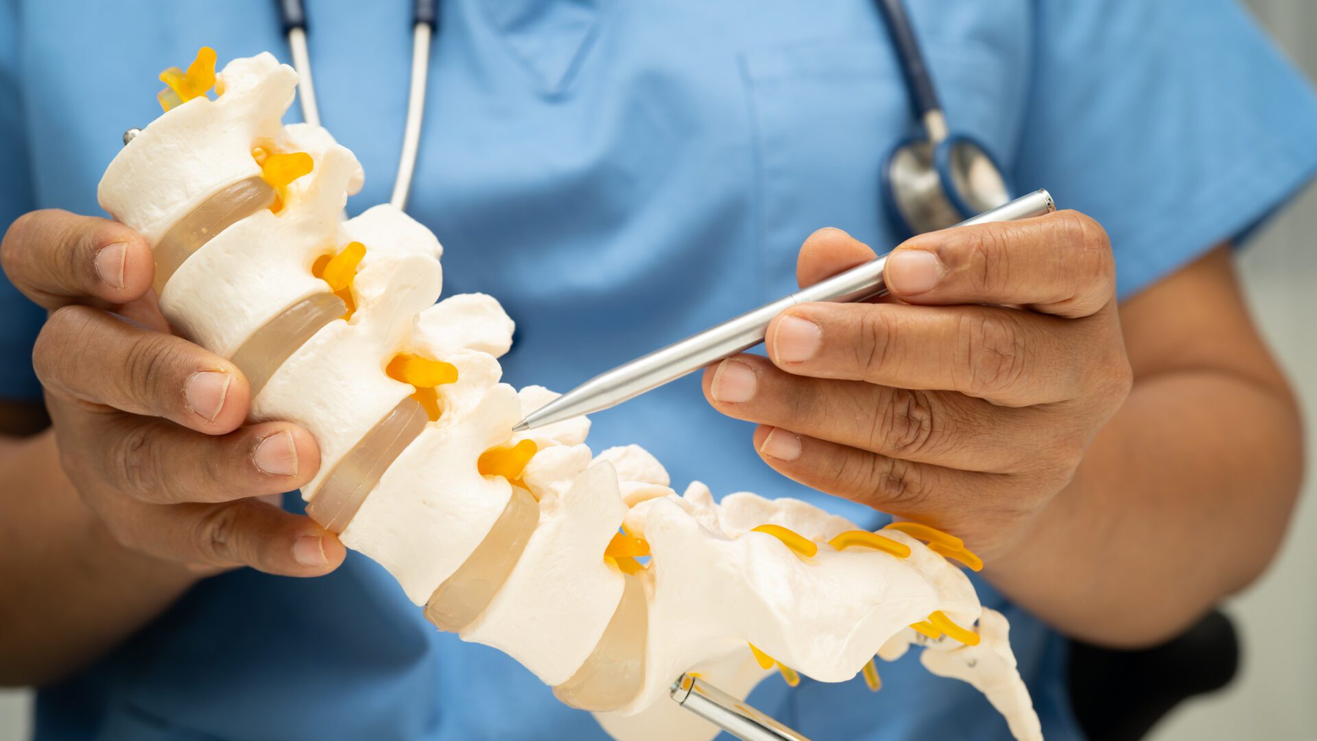 L’ÉlectroSacroGramme ouvre la voie à une nouvelle manière d’évaluer les lésions de la moelle épinière : plus précise, plus objective, et surtout sans examen rectal manuel.